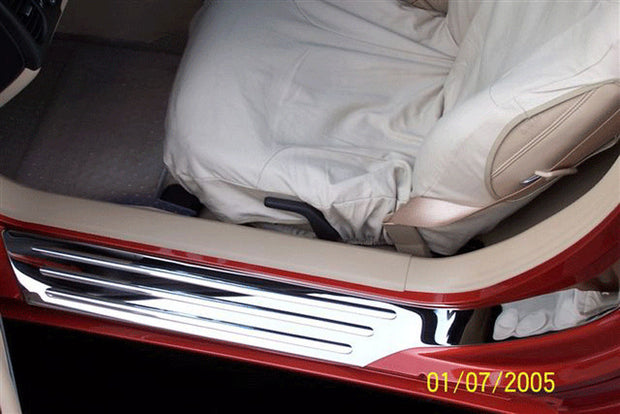 041008 C6 Corvette Door Sills with Chrome Ribs