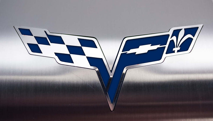ACC 043122 Dark Blue Solid inlay detail on C6 Corvette crossed-flags alternator cover