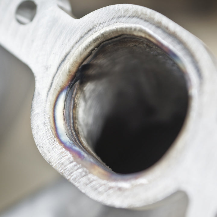 Header port and flange detail on Stainless Works C72CAT for 2015 C7 Corvette Z06 LT4