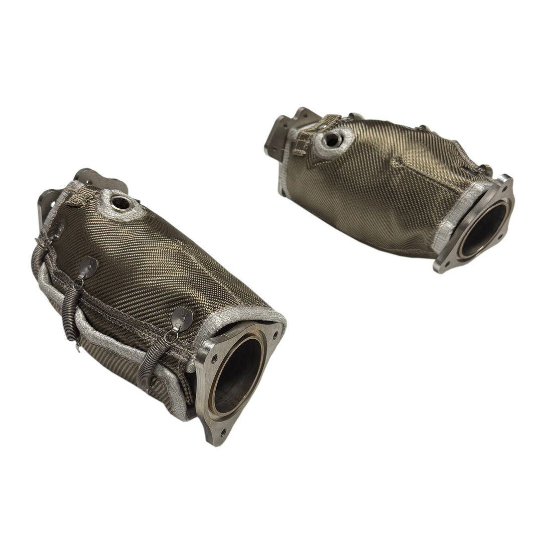 Kooks 218133BK connection pair showing heat blanket fasteners and flanged openings