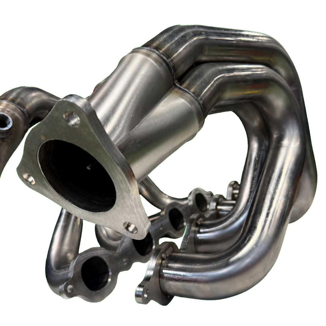 Collector outlet detail on Kooks 21821400 Super Street headers