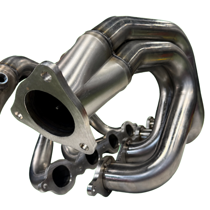 Collector outlet detail on Kooks 21821400 Super Street headers