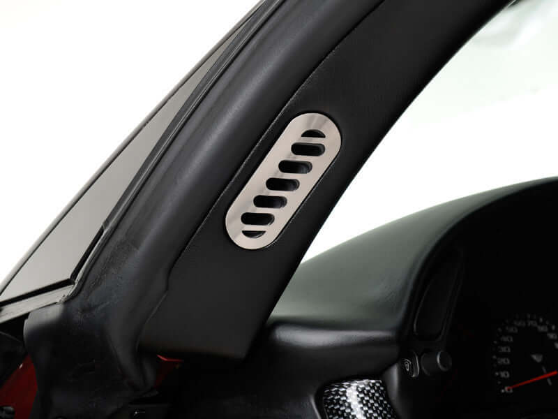 031029 C5 Corvette A pillar vent cover