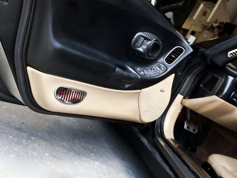 031044 C5 Corvette Door Reflector Trim