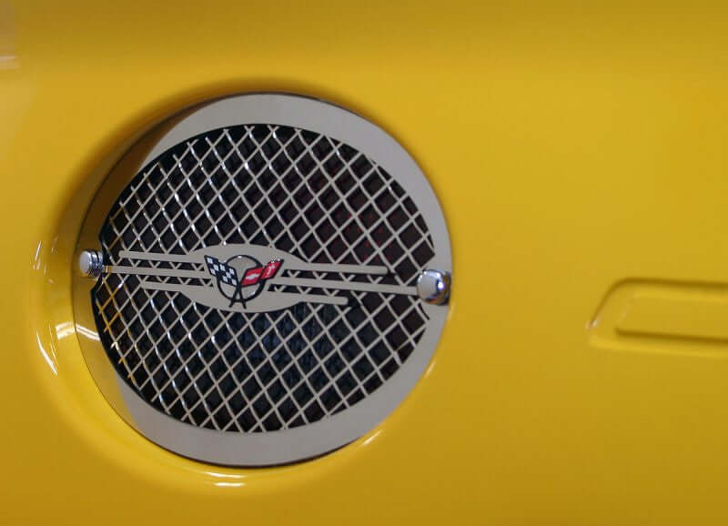 032055 c5 corvette laser mesh and cross flags tail light louvers