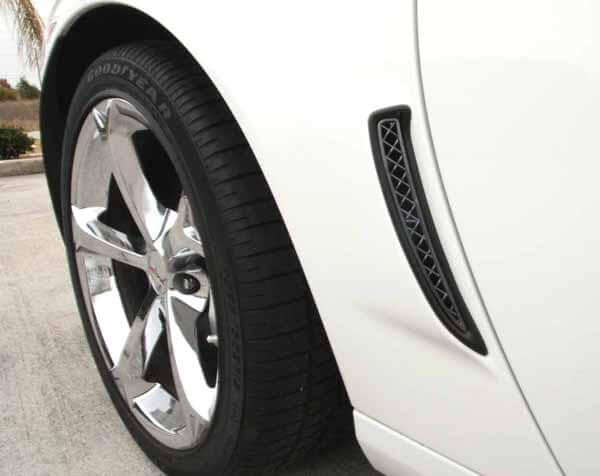 042097 C6 Corvette Z06 Rear Fender Grilles